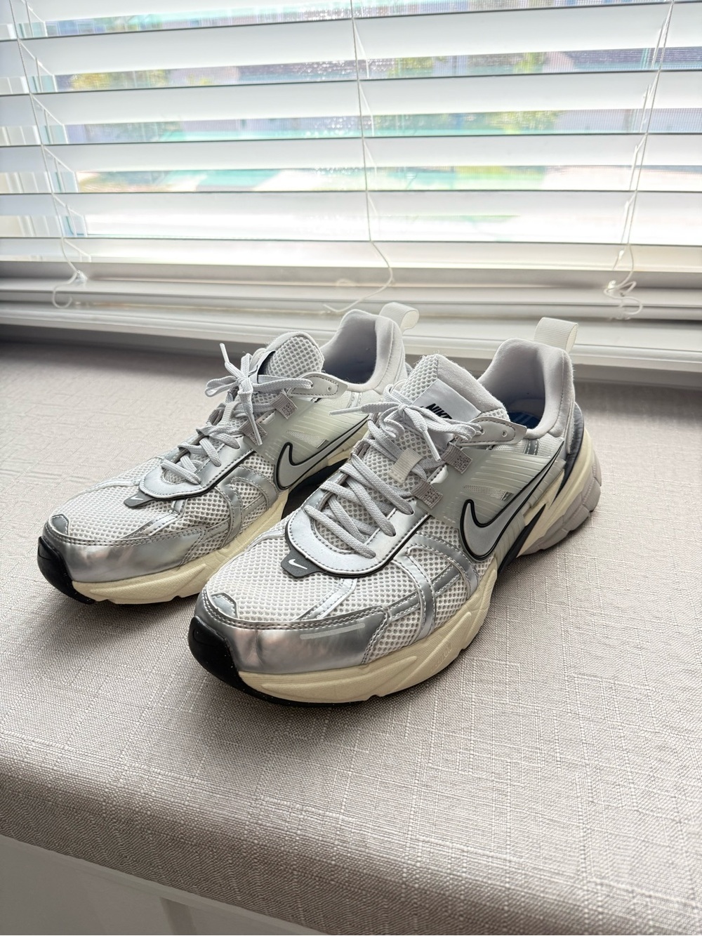 Nike Men’s White, Silver & Black Chunky Sneakers